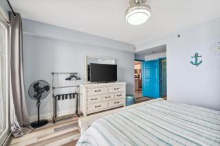 Eternal Waters at Laketown Wharf #1221 by Nautical Properties Vacation Rentals - 1