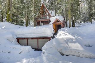 Donner Lake Views Rustic Truckee Cabin! - Truckee - 8
