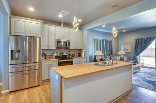 Kingman Getaway with Patio Near Route 66! - Kingman - 5
