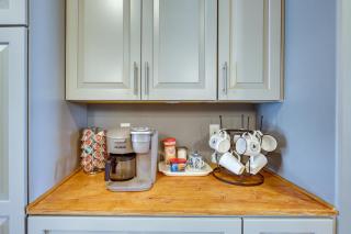 Kingman Getaway with Patio Near Route 66! - Kingman - 3