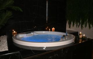 Palace Eight - Suites & Spa - Cosenza - 0