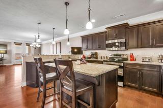 Hawthorne -- 1419 - Branson - 3