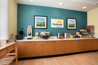 Days Inn & Suites by Wyndham Caldwell - Caldwell - 2