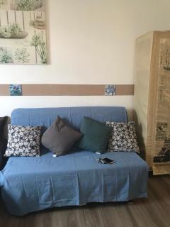 Joli T1 classe 2* avec balcon proche plages - 2