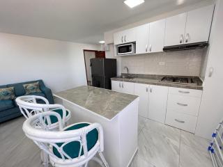 Liliana Prado Edificio Bailey Boat Apt 303 - 4