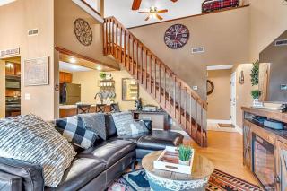 Black Walnut with loft-- 409 - Branson - 1