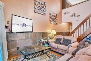 Scotch Pine with loft -- 1310 - Branson - 6