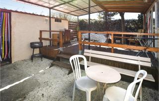 Pet Friendly Stacaravan - Entraigues-sur-la-Sorgue - 7