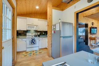 Leavenworth Cabin with Private Hot Tub! - Leavenworth - 2