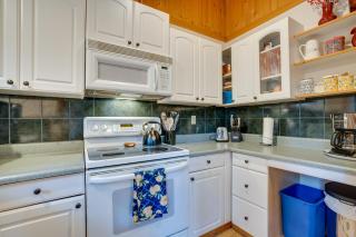 Leavenworth Cabin with Private Hot Tub! - Leavenworth - 1