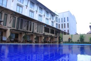 Grand Santhi Hotel - Denpasar - 7