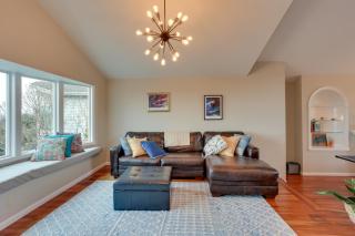 Washington Vacation Rental with Hot Tub Near Tacoma - 6