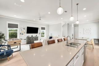 Grand Tran Chateau - Destin - 3
