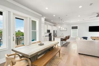 Grand Tran Chateau - Destin - 2