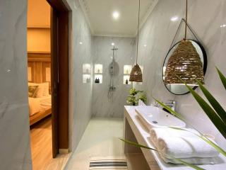 Cozy 3 Bedroom Villa in Seminyak - Seminyak - 4