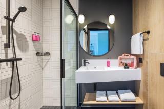 Moxy Simmern - Simmern - 1