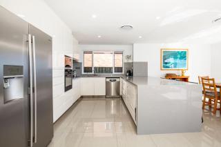 Karelda Pet Friendly Absolute Waterfront - Culburra Beach - 5
