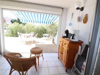 Appartement T2 Climatisé, Grande Terrasse, Piscine, Proche Plage, Idéal Famille - FR-1-307-232 - 1
