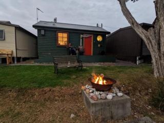 Salt Box Hideaway - 9