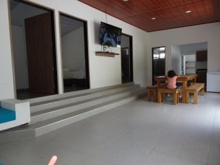 Casa exclusiva muy completa totalmente privada - Villeta - 1