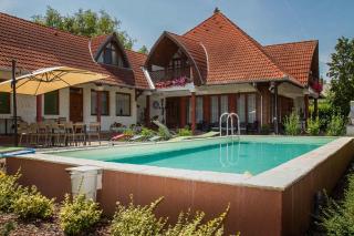 Apartments in Balatonkeresztur 36528 - 2