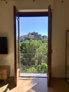 Villa d exception avec terrasse, jacuzzi, vue mer, parking, en plein cœur du village de Eze - Éze - 4