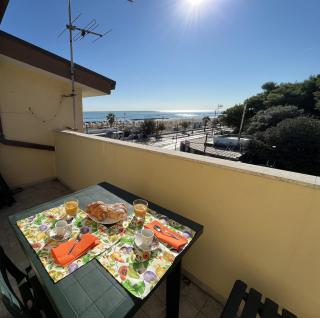 Sunrise Beach House - Sea view - 7