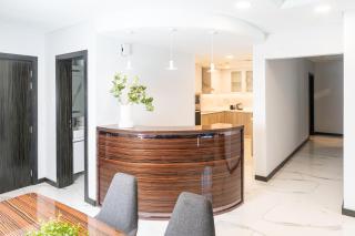 S Plaza Suites Hotel - 5