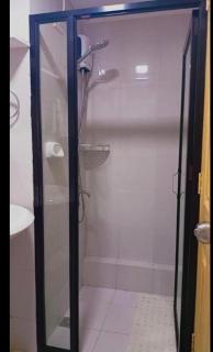 One spatial iloilo city two bedroom condo with free Netflix wifi pool and Gym - Iloilo - 7