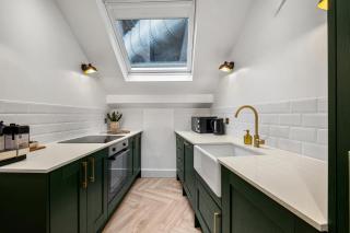 Princes Wharf, Stylish 2 Bed City Centre Apartment - 8