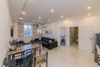 Spacious seafront apartments Karlo - 4