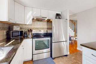 Salty Shores - Falmouth - 4
