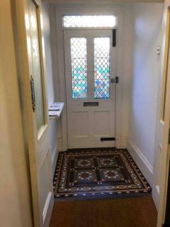 Trendy 3 Bedroom Home Close To Margate Beaches Bars Resturants 2 Night Min Stay - 7