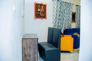 Beautiful 2-Bed With 24hrs Power Supply & Unlimited Internet - Lagos - 6