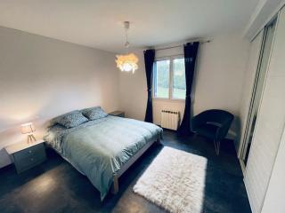 Maison T2 de 70 m2 avec jardin et véranda - Rignac - Aveyron - 1