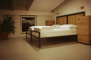 GARAGE HOSTEL - Nova Gorica - 0
