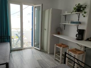 Athina's blue studios - Naousa - 2