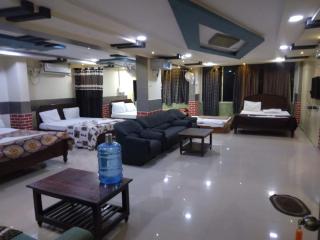 Haritha Apartments, Helpful Staff, Near Bus & Railway Station, Geyser, TV, Best priced Family-Only Apartments in Tirupati, Big Families, Groups Welcome - 9