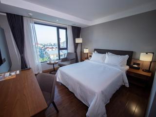 Prince Hotel - Yangon - 8