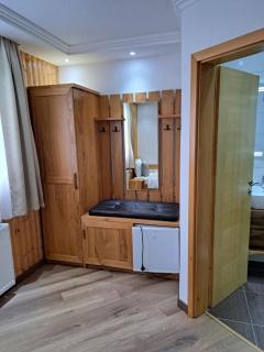 Lake House - Jezerce - 7