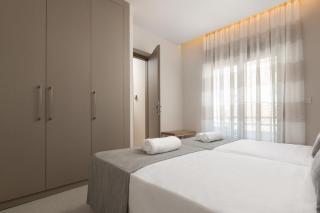 Stylish Rhodes Apartment with Prime Location - L & C City Escape - Rodes - 4