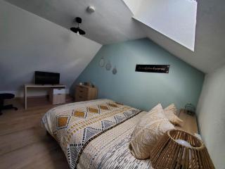 Studio grand lit 160 tout équipé wifi - Le Creusot - 7