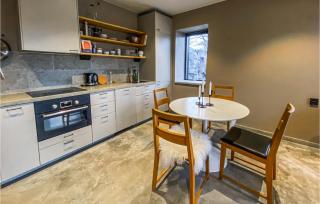 Cozy Home In Vallda With Kitchen - Vallda - 7
