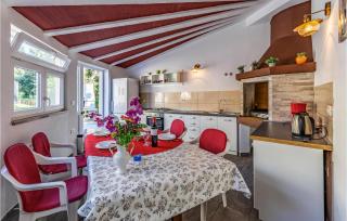 Gorgeous Home In Medulin With Wifi - Medulin - 5