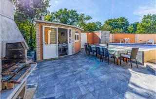 Gorgeous Home In Medulin With Wifi - Medulin - 1