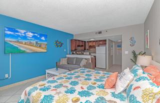 Ocean Front Studio with Panoramic Views! Palace Resort 1001 - Myrtle Beach - 7
