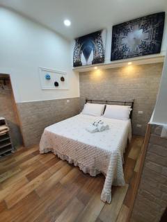 Rosy Maison - Naples - 8