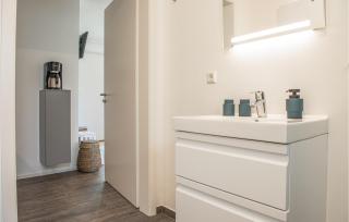 Lovely Apartment In Lembruchdümmer See - 2