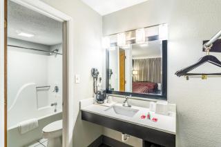 Econo Lodge - Crestview - 6