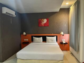 Hotel O Tri Homestay - 6